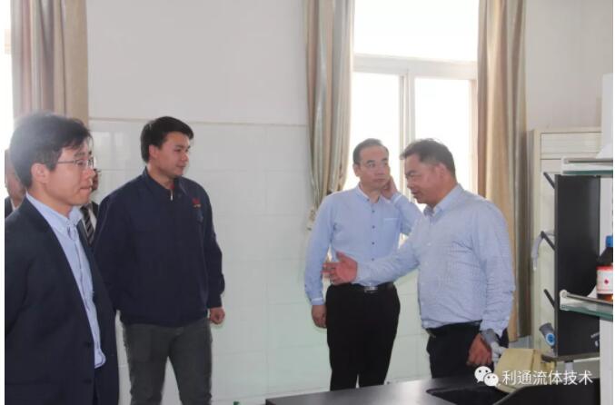 【利通新聞】三一集團董事、執行總裁易小剛一行蒞臨我司參觀考察