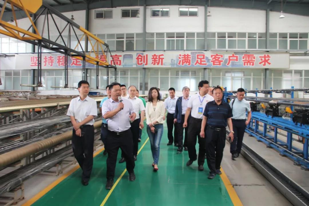 創業導師一行來到我司參觀考察